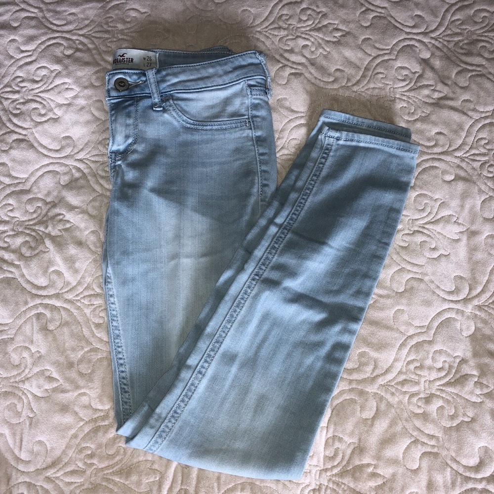 Hollister jeans